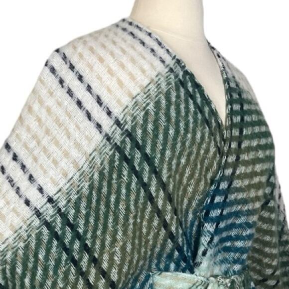 Lauren Conrad Sweater Belted Wrap Shawl Cream Blue Green Plaid Women’s Size OS - Picture 8 of 12